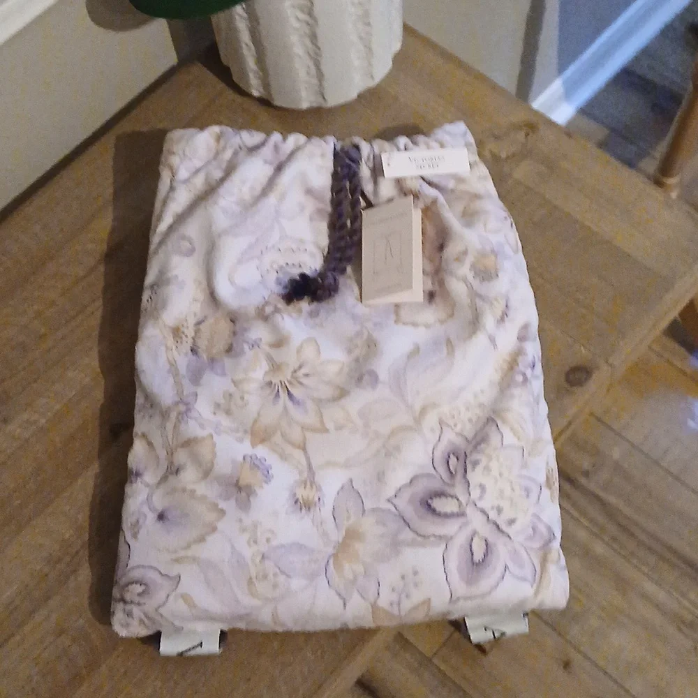 New Victoria's Secret Floral Lillac Summer Packable Beach Towel Backpack Bag - Picture 5 of 17
